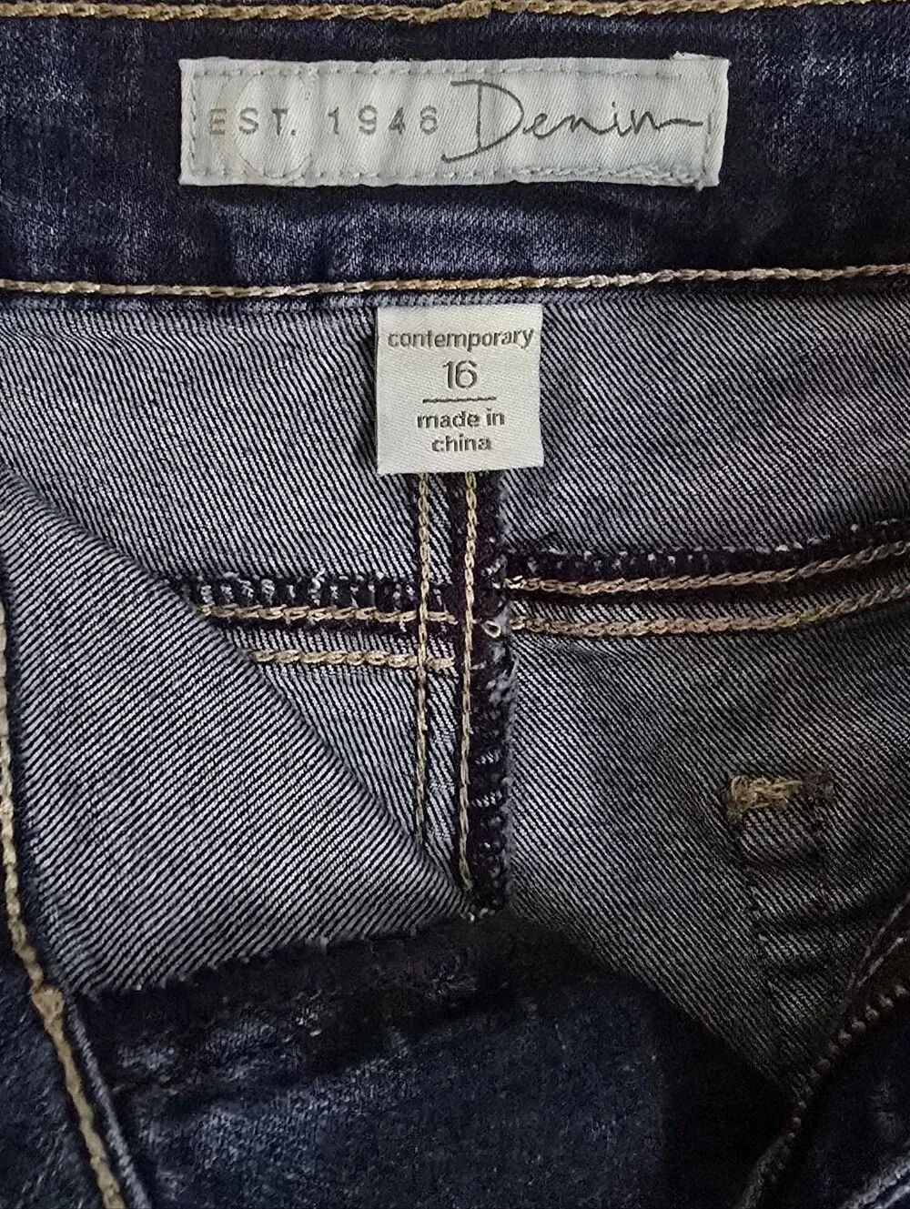 Est. 1946 Rhinestone Tie Waist Capri Jeans | Size 16